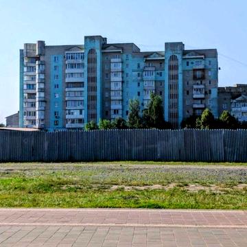 Продам власну квартиру поряд з Там-Там