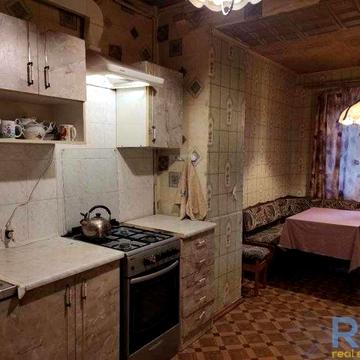 Продам 3ком. квартиру з балконом 20кв.м біля Київського ринку