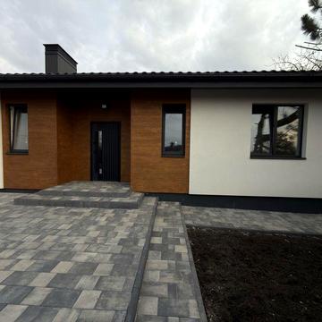 Продається новобудова на Новоолексіївці