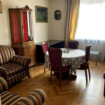 Здам 2 кімн.квартиру-студію м.Чернівці,на розі Шевченка-Кобилянської.