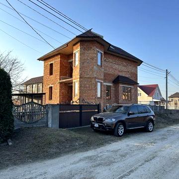 Продам будинок поруч з Чернівцями