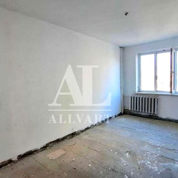 Продається 3-кім квартира біля метро Вокзальна 69м2