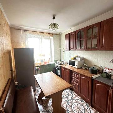 Продаж 3к квартири на Словʼянці