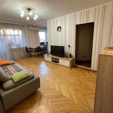 Простора 3-кімнатна квартира з ремонтом, Павлове Поле