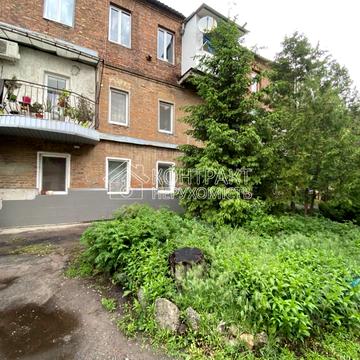 Чоботарська вул., 45