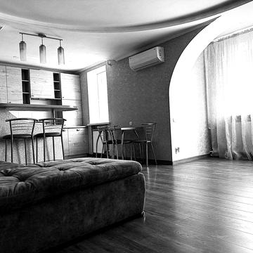 Гарна 4 кімнатна квартира на бул. Шевченка