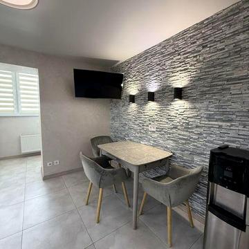 Продам 3-х кімнатну квартиру. Митниця ЖК Реу Надія