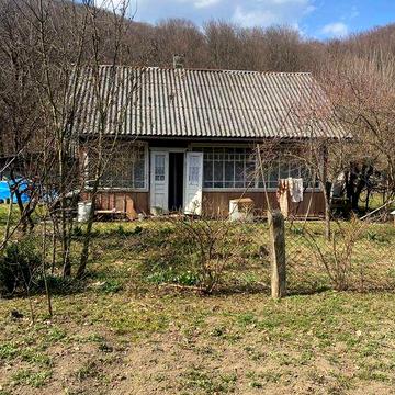 Продається будинок в Карпатах с.Виженка,ТУРИСТИЧНА МІСЦЕВІСТЬ