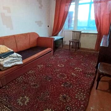 Здам 2х кiмнатну квартиру   з  5 квiтня  в центрi