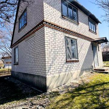 Продам затишну двоповерхову дачу в  Сурсько-Литовську