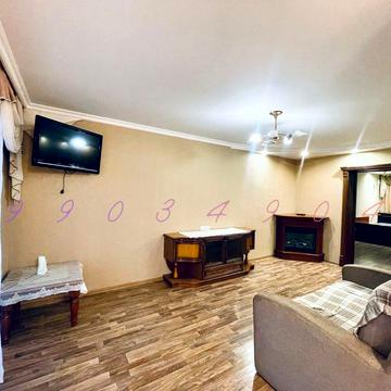 Двокімнатна квартира, центр! Світло не вимикають !