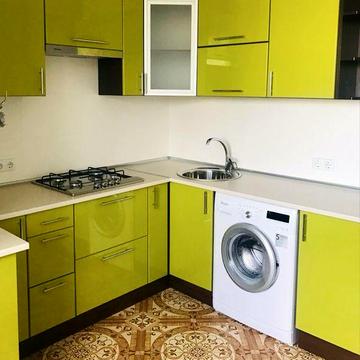 Здається в оренду 1-шка для пари по вулиці Лютнева 50