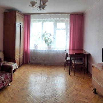 Без комісії, від власника! Метро "Дарниця" 1-к. квартира