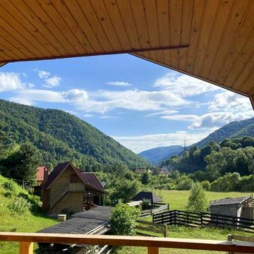 Продається дачний будинок в с.Коростів