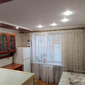 Продам двох кімнатну квартиру +гараж