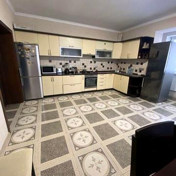 Сдам, большой, крсивый, уютный дом! В Подгороднем. До Днепра 10 мин