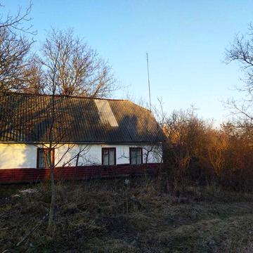 Садиба 80 соток землі.  дім, сад, вихід до води!(Дача, будинок, земельна ділянка)