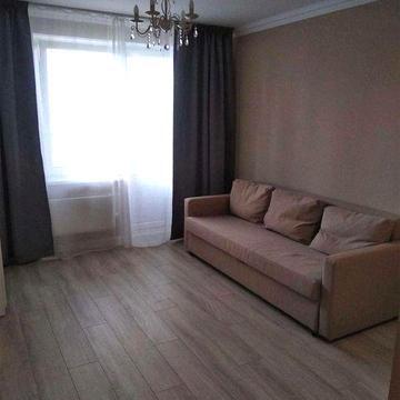 Оренда студії в ЦЕНТРІ вул. Гладишевського