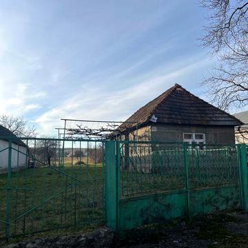 Будинок (земельна ділянка)