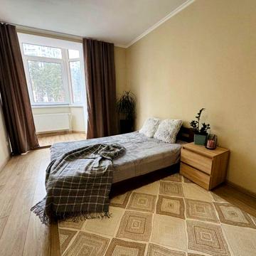 Здам в оренду євро 2 кімнатну квартира видова на Центральний Парк.