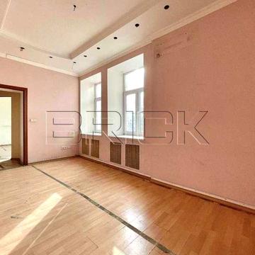 Продаж 3 к з Каміном м Майдан Незалежности Центр  вул Костольна