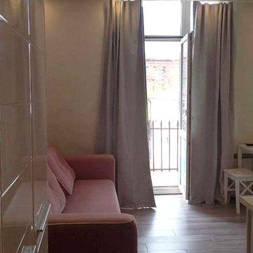 Долгосрочная аренда квартиры в центре, метро Площадь Конституции, Киевский район.