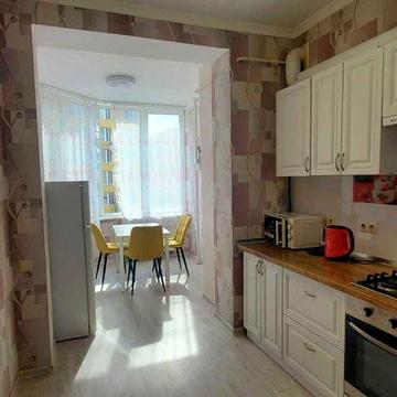 Оренда однокімнатної квартири 45кв.м на 3 этаже Софія Сіті Толстого 81