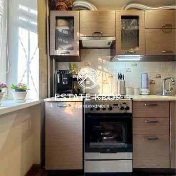 Затишна 2 кімнатна біля Парку