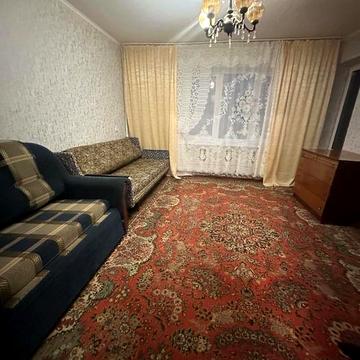 Сдам 2 комнатную квартиру в центре города.