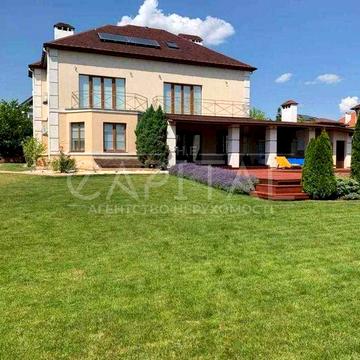 Пропонується в оренду будинок в котеджному містечку Гранд Віллас з басейном