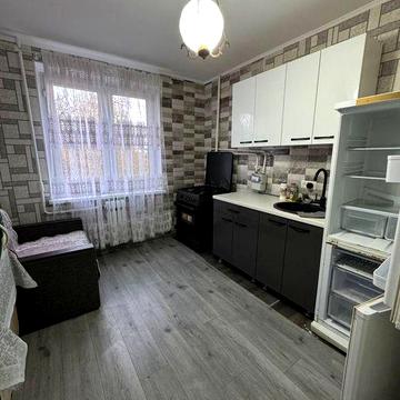 Продаю 2 кім квартиру в центрі