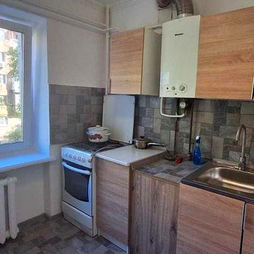 Сдаю 3 раздельную квартиру проспект Науки 35