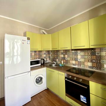 Бориса Гмирі вул., 16А