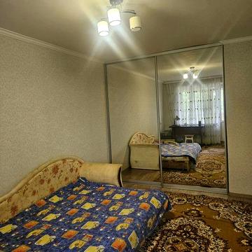 Сдаю  хорошую  3к  квартиру  в центре, возможно  и на короткий  срок