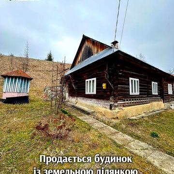 Продаються ділянки із будинком в селі Розтока, Закарпатська обл
