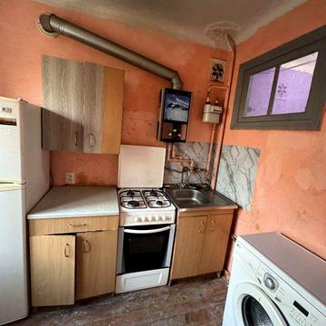 Оренда бюджетної трикімнатної квартири