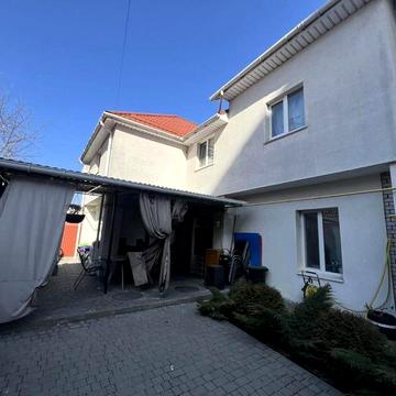 Здається чудовий 3 кімнатний Будинок районі Словянка.