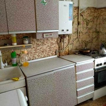 Продаю 2-х комнатную квартиру на улице Казарского.