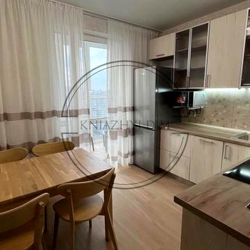 Архітектора Вербицького вул., 1-В