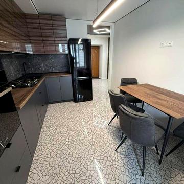 Сучасна зонована квартира