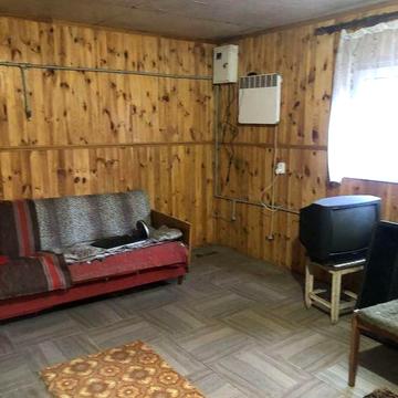 Продам старый дом под застройку.продам участок в центре города.