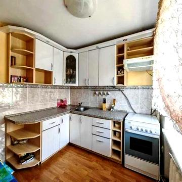 Продам 3х комн квартиру Одесская "Рост" 2/5 с ремонтом