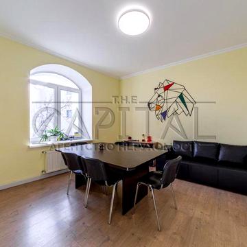 Продаж квартири, вул. Ярославів Вал, Центр, Шевченківський р-н