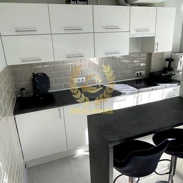 Продається 1 к квартира у центрі ( вул. Кирилівська)