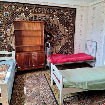 довгострокова оренда місця в кімнаті без господині