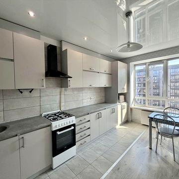 Оренда затишної 1-кім. квартири з гардеробною в  ЖК Атлант.