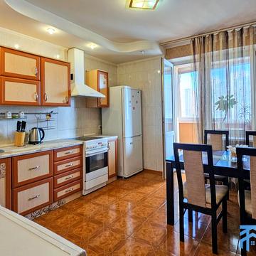 Княжий Затон вул., 2/30