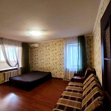 Сдам 1ком Небесной сотни 79Б/ Левитана. Можно питомец