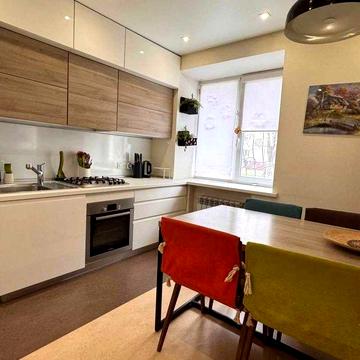 Продам 2 кімнатну квартиру 67 м2 з ексклюзивним ремонтом Павлове Поле! (91022)