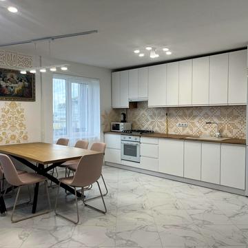 Галицька вул., 132